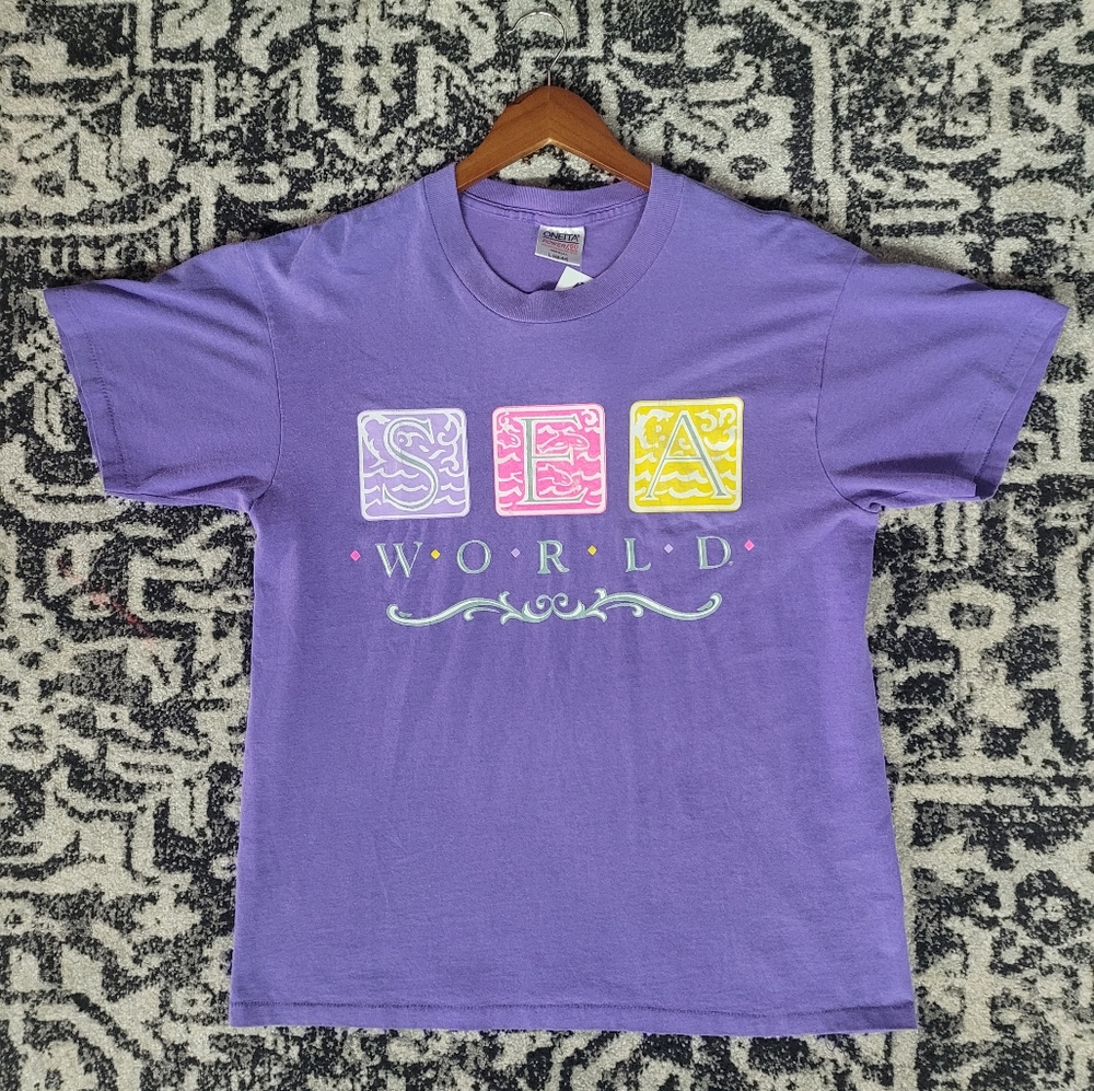 SEA WORLD T-Shirt